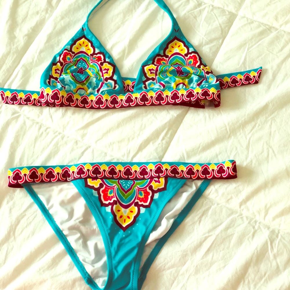 Victoria’s Secret 2 piece bikini